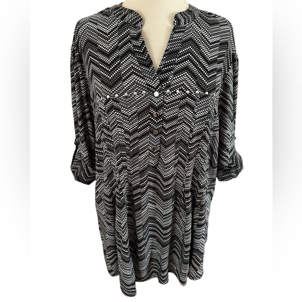 COCOMO 3X Black White Studded Plus Size elbow sleeve women's Blouse top tun…